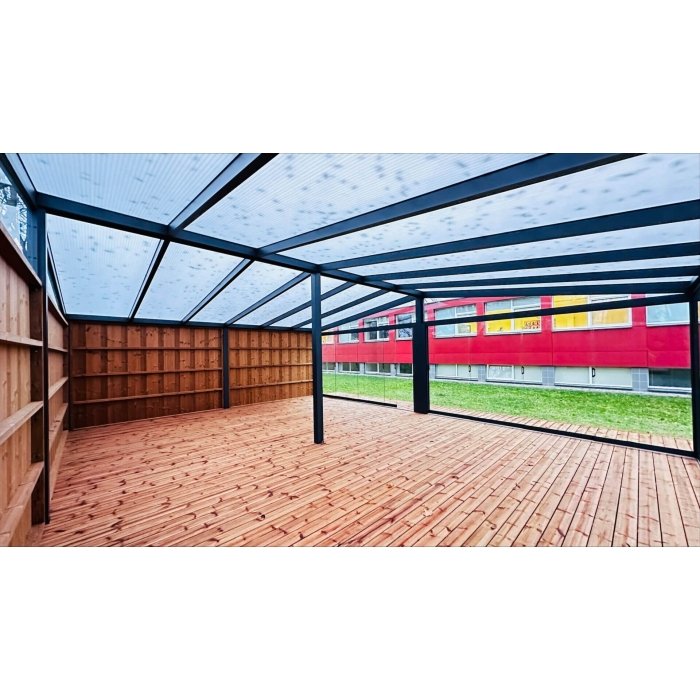 Lauko klasė stoginė