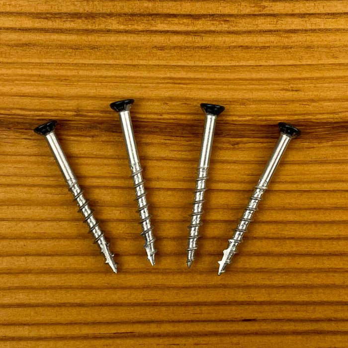 Fastshifter medsraigčiai tereasai 4×40 mm, A2, dažyta galva (RAL9004),